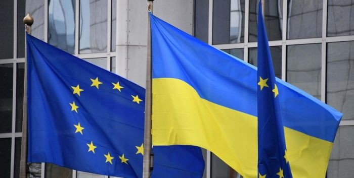 Україна ЄС статус кандидата Євросоюз євроінтеграція вступ Європарламент