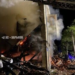 Росіяни завдали ракетного удару по гуртожитку в Харкові - семеро загиблих - Новини України