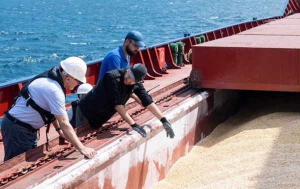 СЦК дозволив вихід трьох суден із українським зерном