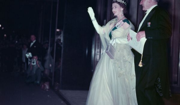 Життя та правління королеви Єлизавети II в архівних фото - Новини України
