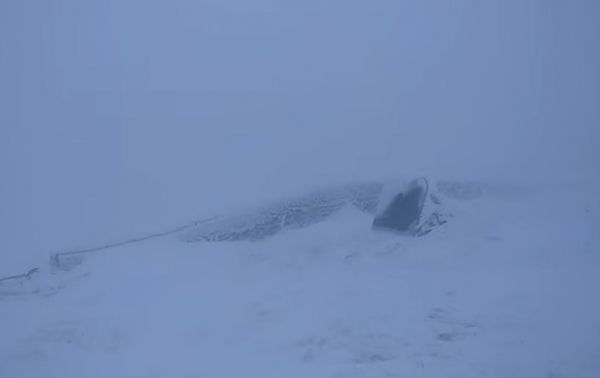 Карпати замітає снігом