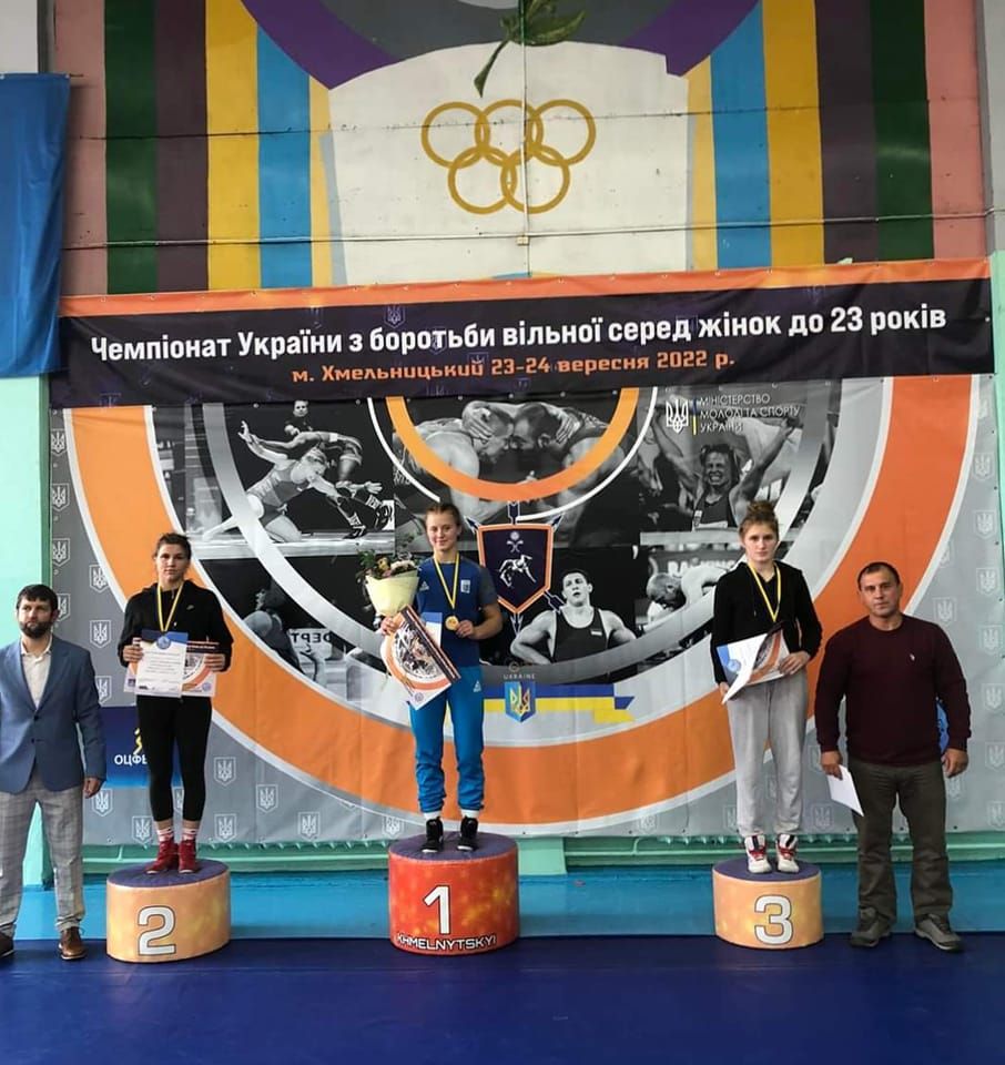 Прикарпатка стала чемпіонкою України з боротьби