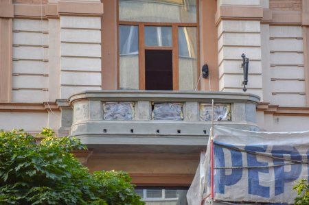 Франківська «стометрівка» поповнилась реставрованими балконами