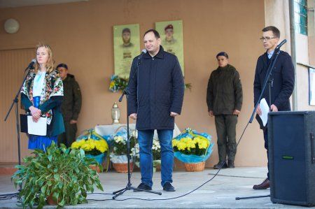 Дві меморіальні дошки загиблим у московсько-українській війні відкрили у Івано-Франківську