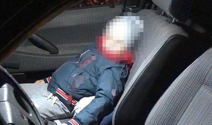На Коломийщині вночі спіймали п’яного водія, який їхав з дитиною (ФОТО)