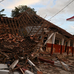 Кількість жертв землетрусу в Індонезії  зросла майже втричі - Новини України