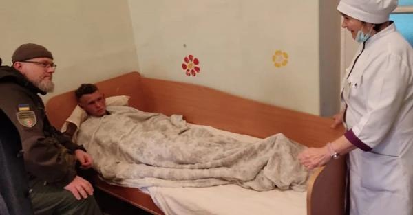 На Херсонщині підліток врятував маму та сестру, які підірвалися на міні - Новини України