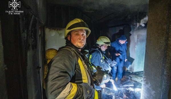 У київській багатоповерхівці вибухнув акумулятор через замикання мережі - Новини України