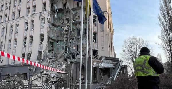 У Київській, Хмельницькій та Житомирській областях пролунали вибухи - РФ випустила ракети - Новини України