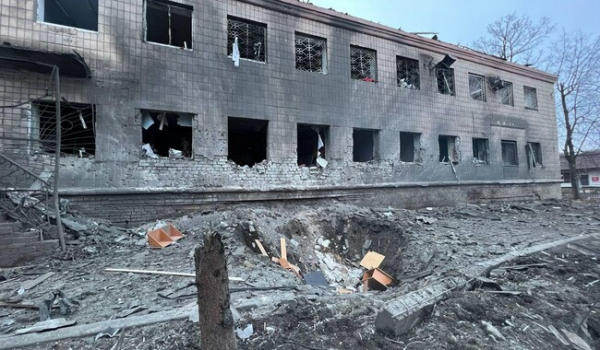 Російська армія вдарила С-300 по відділенню поліції у Лимані, є постраждалий - Новини України