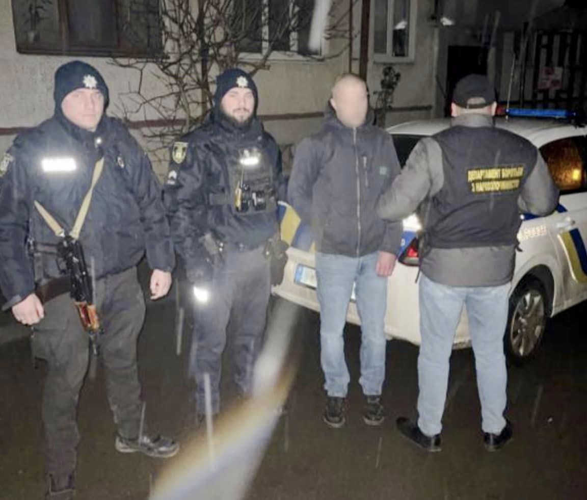 У Франківську затримали торговця наркотиками з Донеччини (ФОТО)