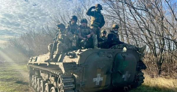На Донеччині Сили оборони збили ворожий літак - Новини України