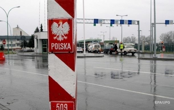 У Польщі оновили правила повторного в'їзду для українців