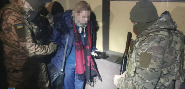 
СБУ затримала трьох підозрюваних у передачі росіянам позицій ЗСУ на Бахмутському напрямку: фото 