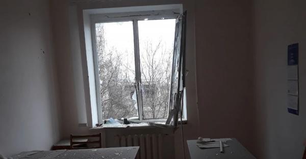 Російські війська обстріляли лікарню в Бериславі, поранено працівника - Новини України