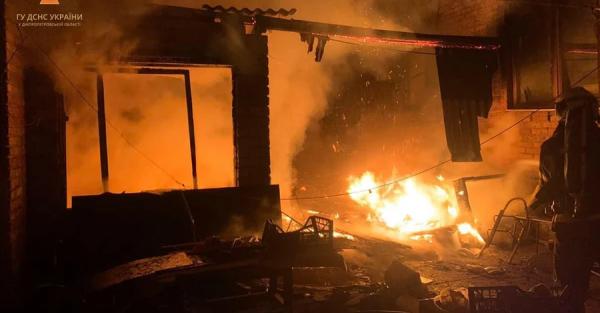 Рятувальники ліквідували наслідки атаки росіян на Дніпропетровщині - Новини України