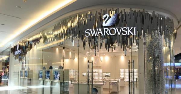 Виробник прикрас Swarovski виходить із ринку Росії - Новини України