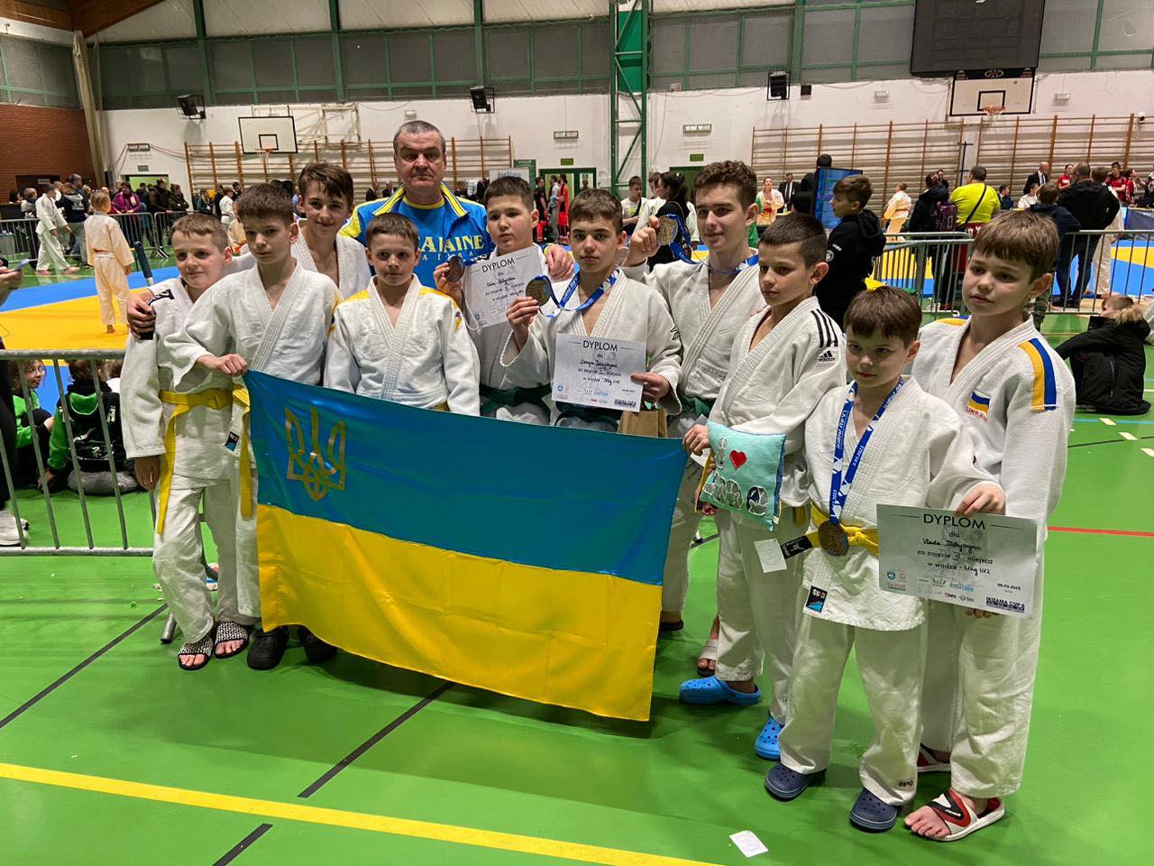 Юні франківські дзюдоїсти вибороли пʼять медалей на міжнародному турнірі у Польщі (ФОТО)