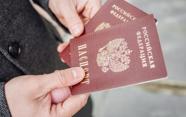 У Старобільську викладачі коледжу відмовилися від паспортів РФ - Генштаб