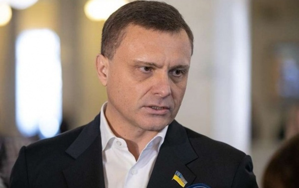 Нардеп Льовочкін проголосував за позбавлення мандатів своїх однопартійців