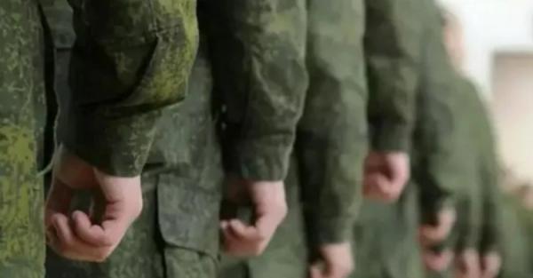 На захоплених територіях розпочинають відкриту мобілізацію до армії РФ - Новини України