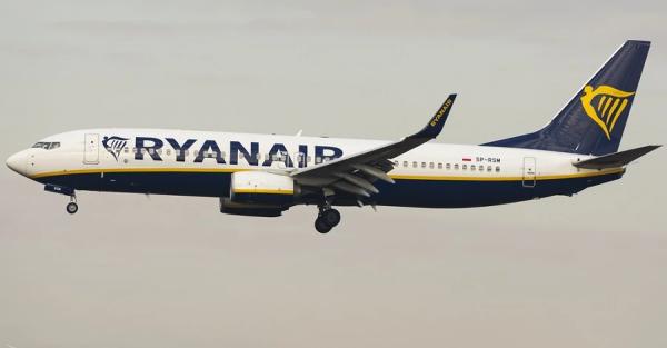 Ryanair скасувала сотні рейсів на травневі свята через страйки у Франції - Новини України