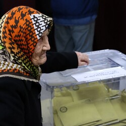 У Туреччині голосують за нового президента - правління Ердогана може завершитися - Новини України