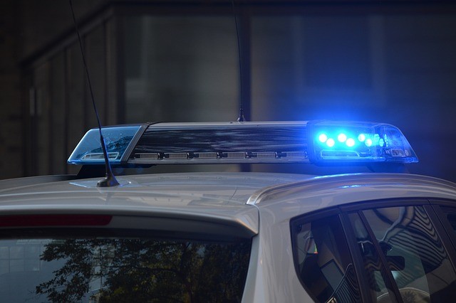 У Франківську патрульні спіймали водія-порушника з “підозрілими” документами й речовинами