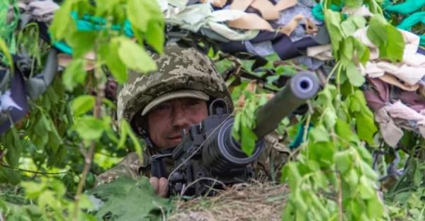 РФ в Україні втратила понад 1000 ракет та 201 760 військовослужбовців - Новини України