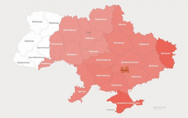 Тривога в більшості областей, чути вибухи