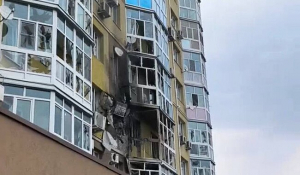 У Воронежі безпілотник врізався у вікно багатоповерхівки - Новини України