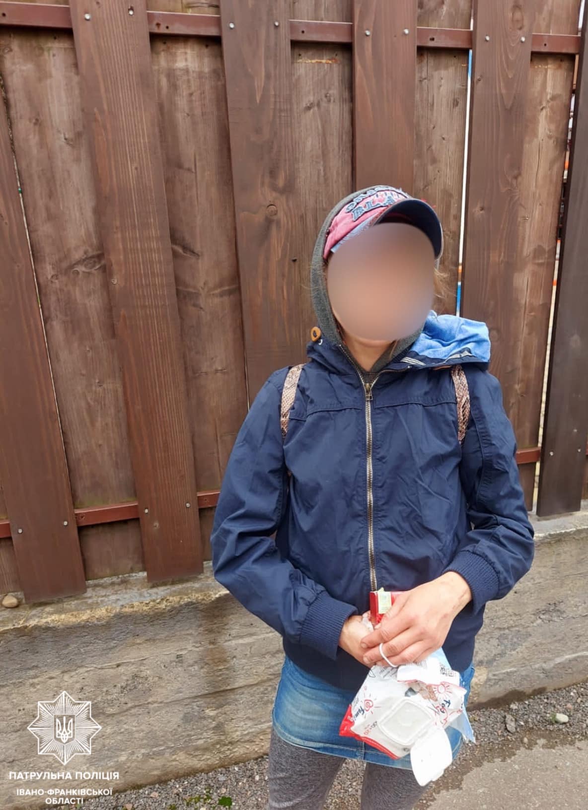 Дивно поводилася: у Франківську затримали жінку, яка перебуває в розшуку (ФОТОФАКТ)