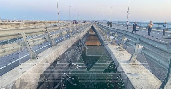 У ГУР та ЗСУ прокоментували вибухи та пошкодження на Кримському мосту - Новини України
