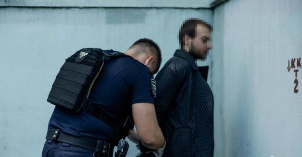 У Харкові затримали хлопця за підозрою у вбивстві родини, викраданні таксі та смертельної ДТП - Новини України