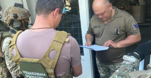 Дніпропетровський військком під час війни придбав майна на $350 000 - Новини України