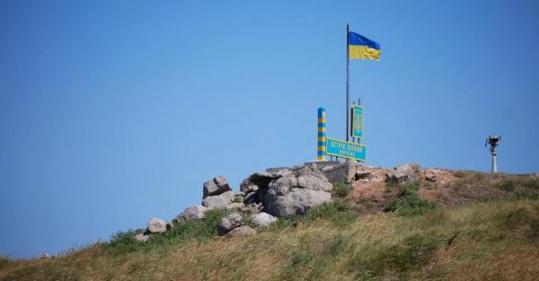 На острові Зміїний встановили прикордонний знак: Історичну справедливість відновлено  - Новини України