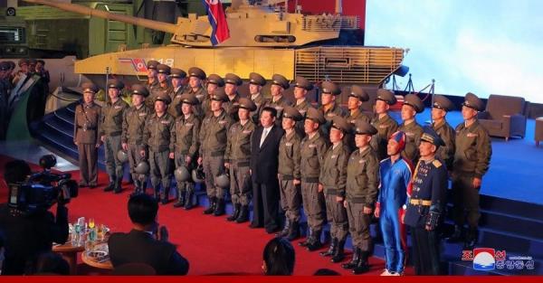 Кім Чен Ин наказав готуватися до війни - Новини України