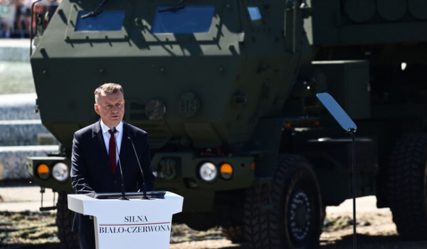 У Варшаві пройшов найбільший військовий парад за останні 30 років - Новини України