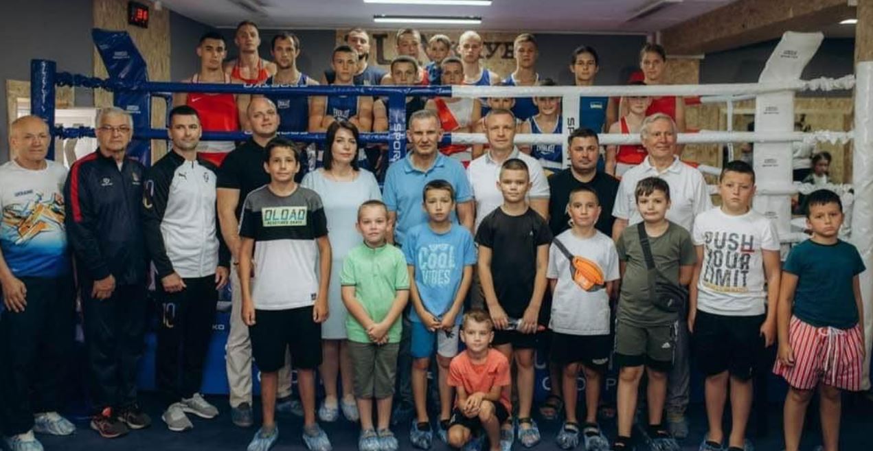 У Снятині відкрили оновлений боксерський зал (ФОТО)