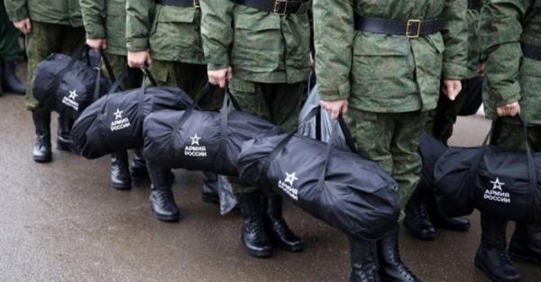 Британська розвідка повідомила про намір РФ призвати до армії 420 тисяч контрактників - Новини України