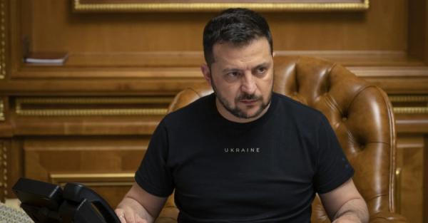 Зеленський обговорив з Макроном зернові угоди та нові оборонні пакети  - Новини України