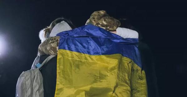 З окупованої Херсонщини повернули родину військового - Новини України