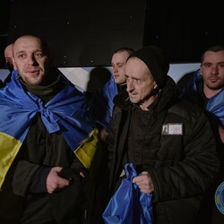 В Україну з російського полону повернулися ще 100 військових - Новини України