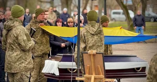 В Одесі попрощалися з ексвіцемером Сергієм Тетюхіним, який загинув від російської ракети - Новини України