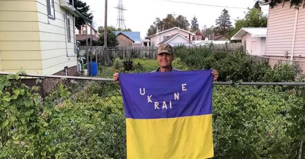 У Канаді помер Данило Мигаль, який із прапором України станцював гопак на матчі збірної СРСР - Новини України
