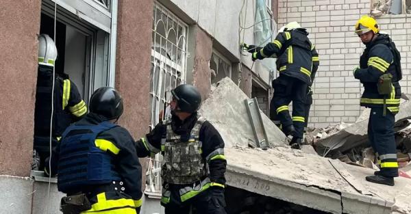 Росія завдала ракетного удару по Чернігову, загинули щонайменше 11 людей - Новини України