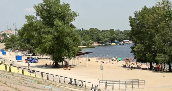 У Києві перевіряють якість води у водоймах, але відкривати пляжний сезон не будуть - Новини України