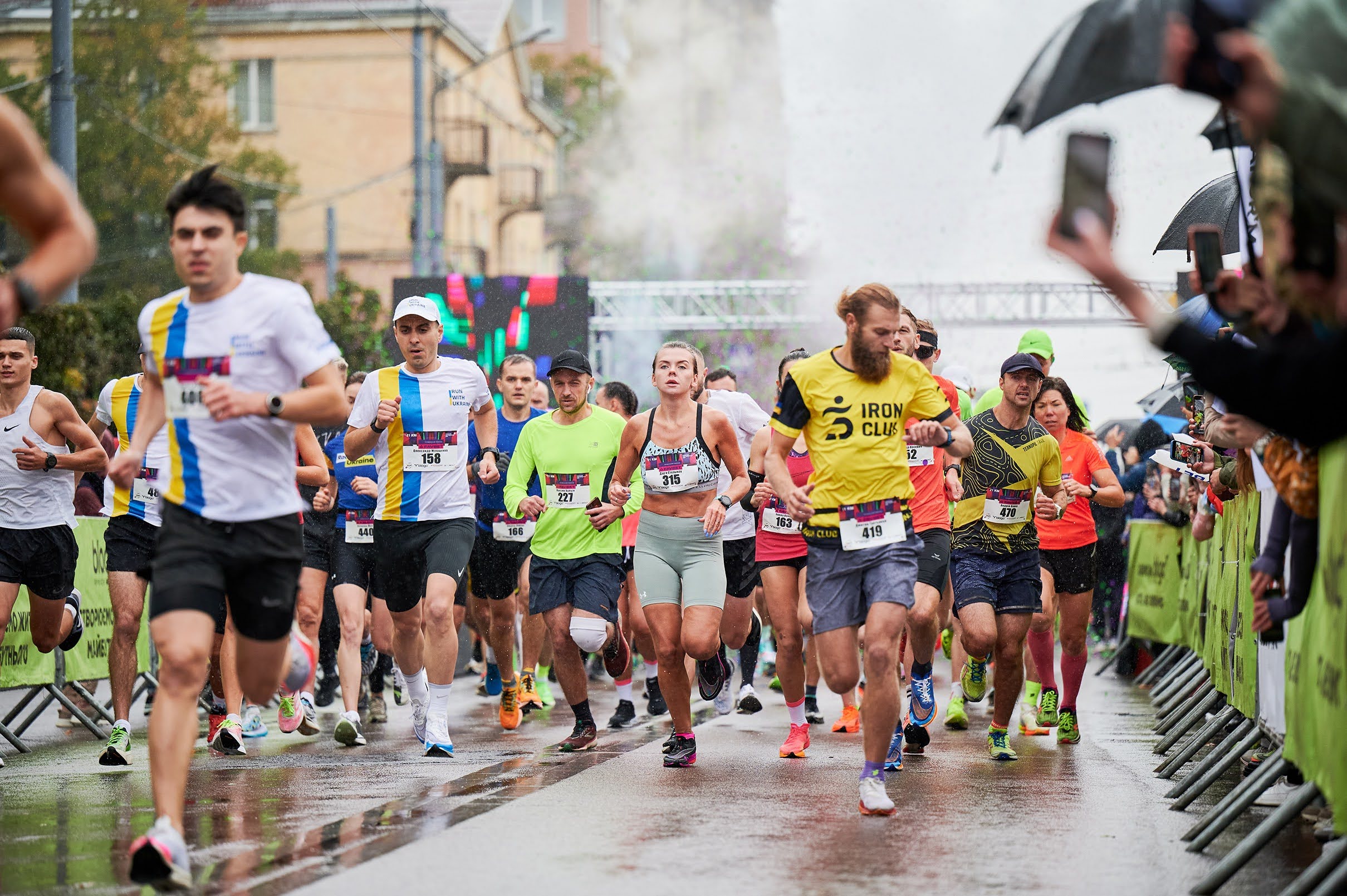 Збиратимуть мільйон на адаптивний спорт: франківців кличуть на 11 Frankivsk Half Marathon