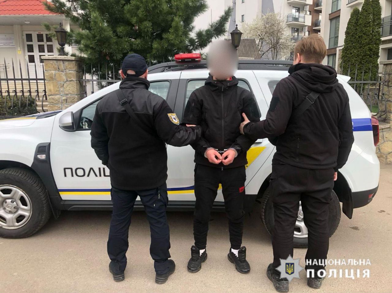 Продавав у Поляниці: на Прикарпатті затримали курортного наркоторговця