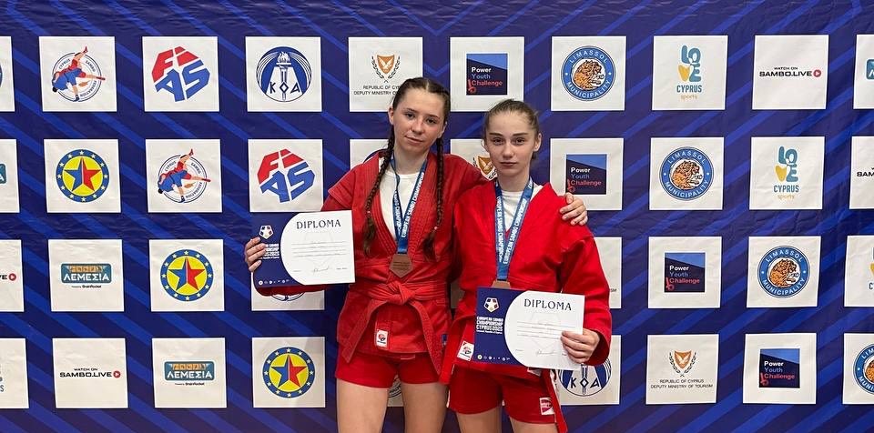 Прикарпатські самбістки вибороли дві “бронзи” на чемпіонаті Європи (ФОТО)